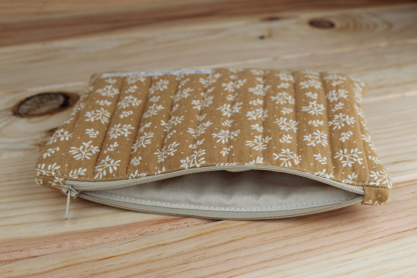 Pochette plate matelassée