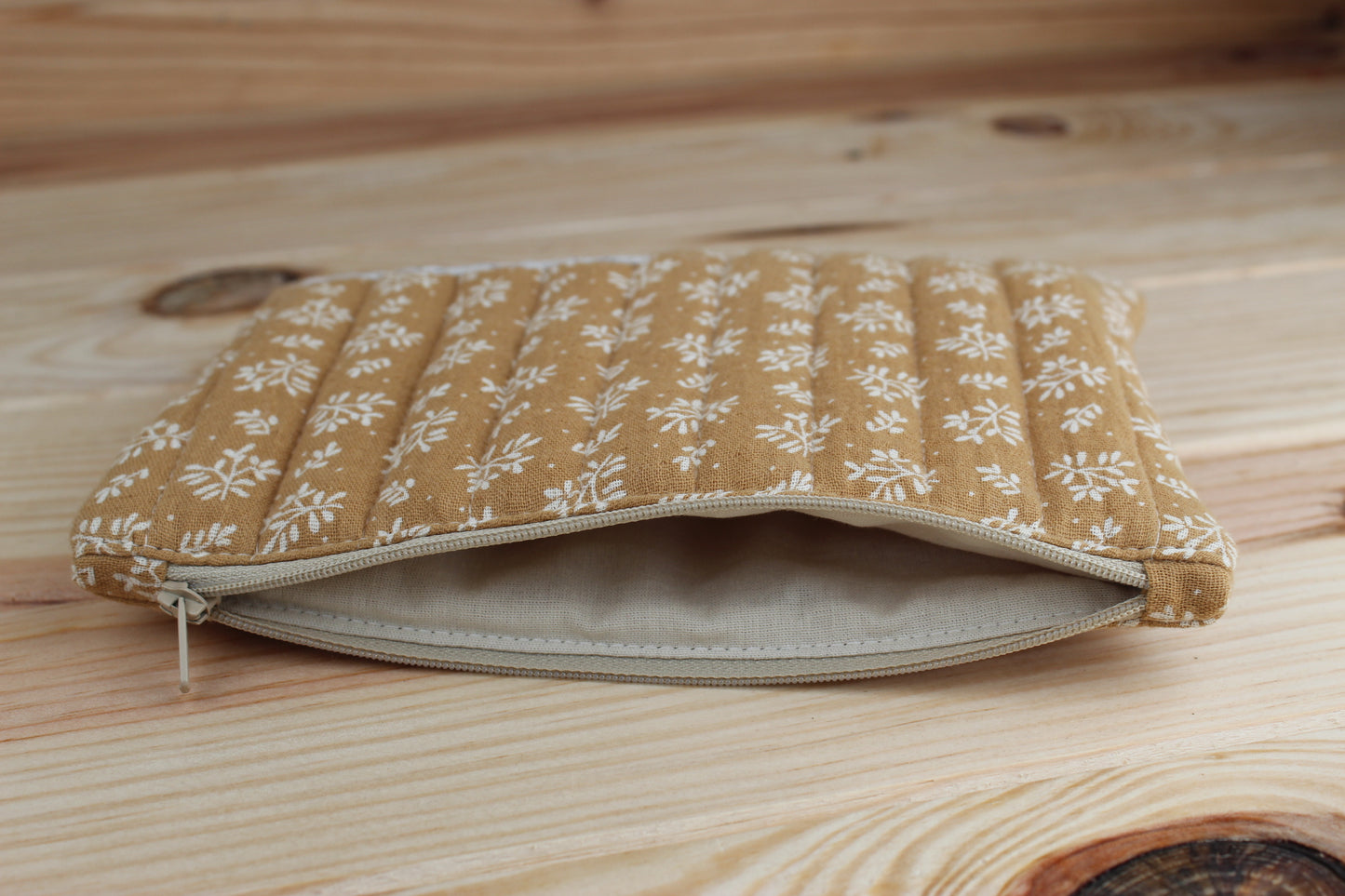 Pochette plate matelassée