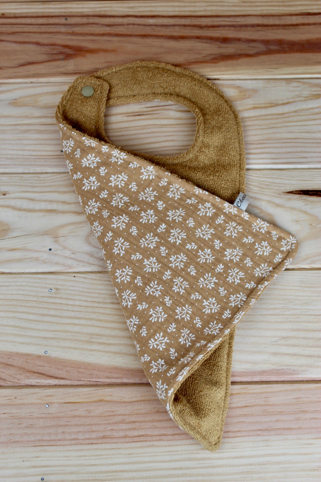 Bavoir taille 2
