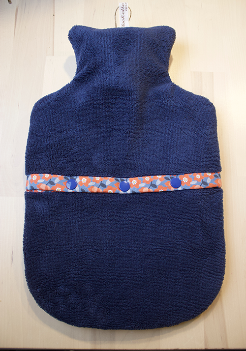 Reversible hot water bottle 