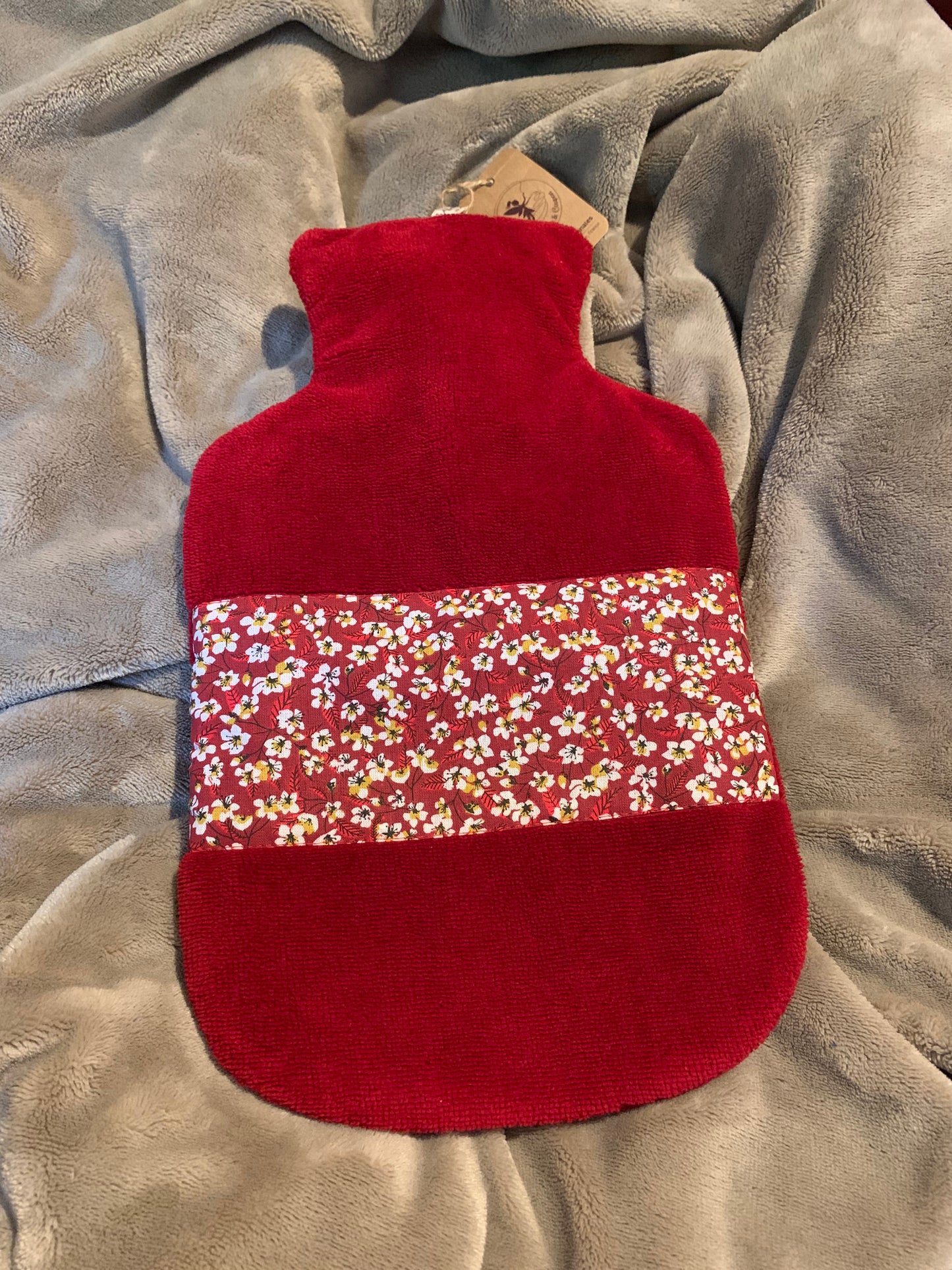 Reversible hot water bottle 